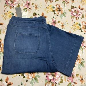 NWT! MELISSA MCCARTHY SEVEN 7 Flare Jeans Size 24W